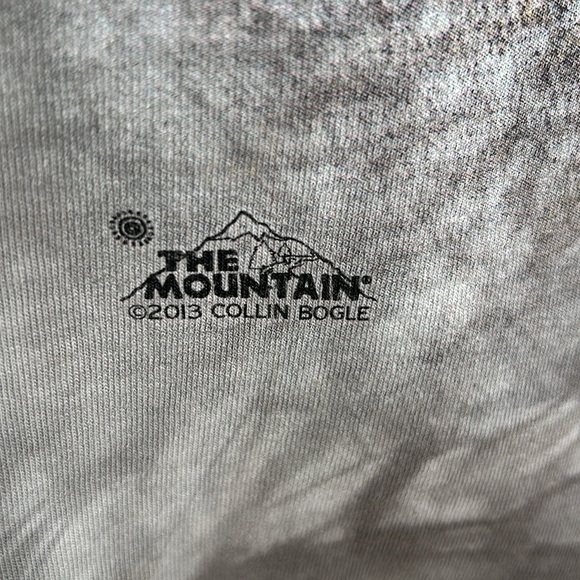 The Mountain Pack of White Wolves Howling Long Sleeve Top - Picture 3 of 5